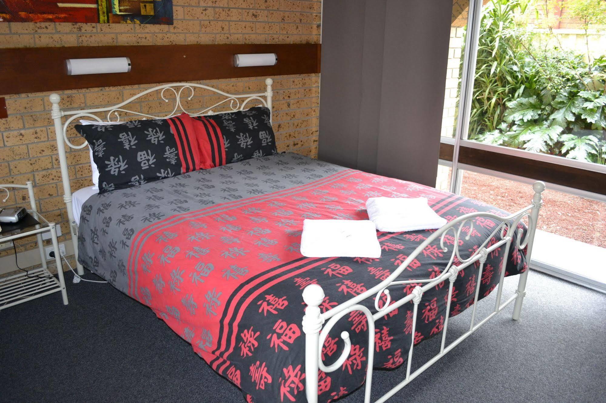 Colac Mid City Motor Inn 외부 사진